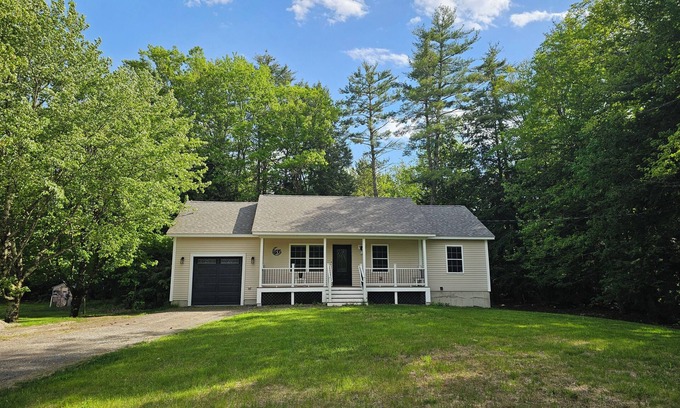 Sanford Casa | Perfect 3-bedroom, 2-Bath house in Sanford with WiFi Near 3- Coastal Beaches!