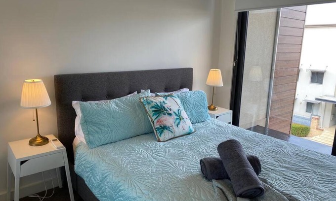 Ascot Apartamento | PERFECT ASCOT CITY AIRPORT RIVER MARINA PARK&WINE