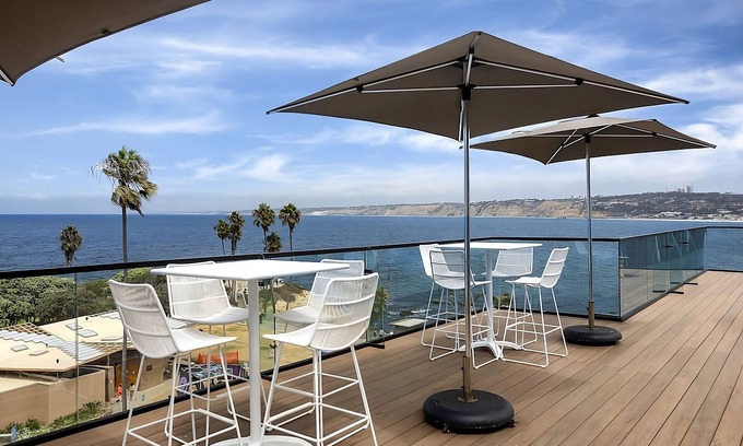 Village of La Jolla Hotel | Perfect Base for Visits to Birch Aquarium & SeaWorld, w/ Heated Outdoor Pool!