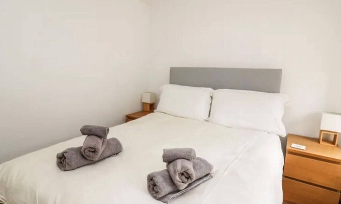 Pembridge Casa | Perfect base for walkers + optional jacuzzi. 1 of 2 cottages onsite