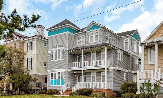 East Ocean View Casa | Perfect Beach Home w/Ocean Views in Norfolk! Sleeps 10!
