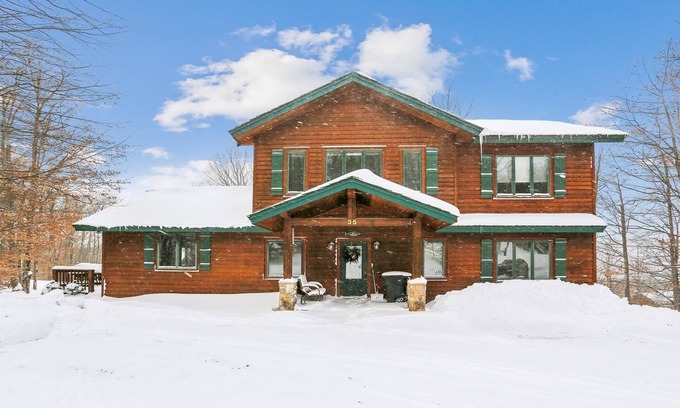 Timberline Casa | Perfect & beautiful location to gather family and friends for any occasion!