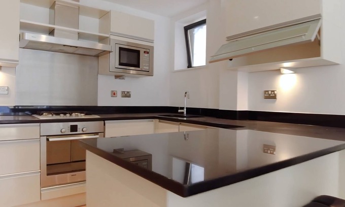 St Luke's Apartamento | Perfect blend of modern convenience &urban charm.