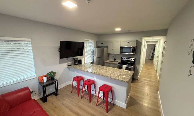 Liberty City Apartamento | Perfect Central Last Minute Stay!