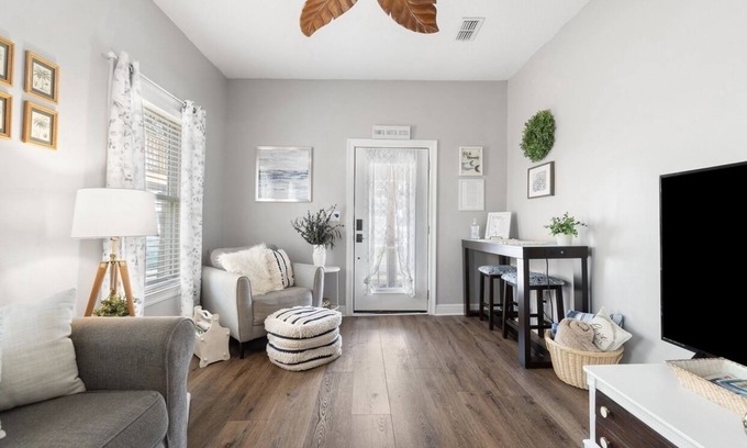 Sanders Beach Casa | Perfect Centralized Location!!