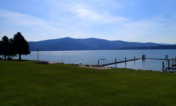Sandpoint Condominio | ¡Alquiler perfecto de condominios de verano y otoño, vida fácil en el LAGO!