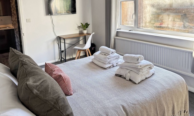 Woodingdean Casa | Retiro perfecto para parejas para relajarse con jacuzzi y sauna