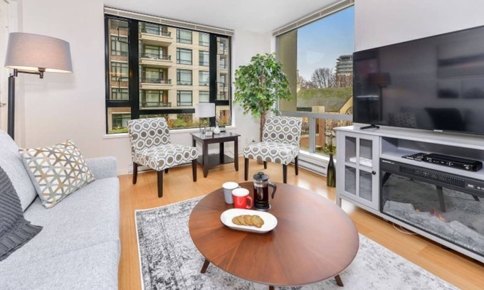 Downtown Victoria Condominio | 5 minutos a pie del puerto interior - Ubicación perfecta - Chimenea - Estacionamiento gratuito