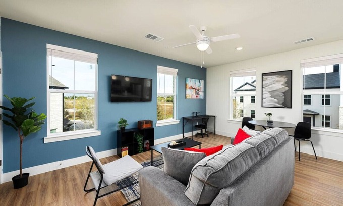 Pflugerville Apartamento | Perfect Environment w toptier furnishing/amenities