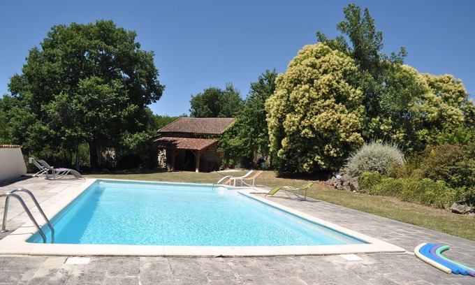 Saint-Salvy Casa | Propiedad perfecta para vacaciones familiares con espacio para relajarse en un entorno rural