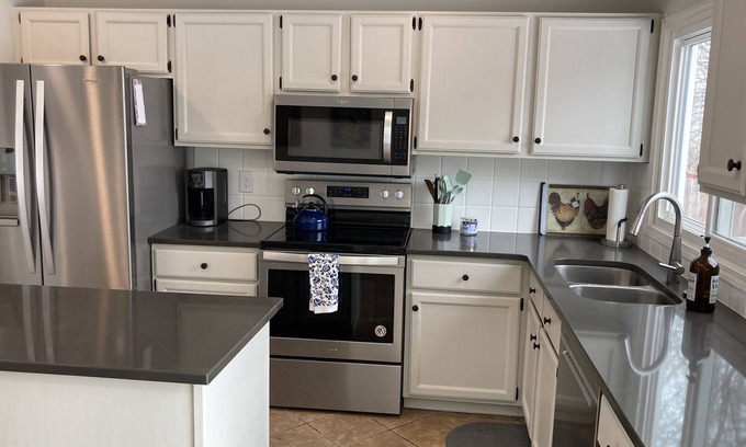 Laramie Casa | Perfect family home for your vacation get away!