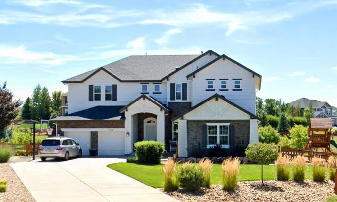 Broomfield Casa | Perfect Family Home - Large Backyard and Beautiful Mountain Views