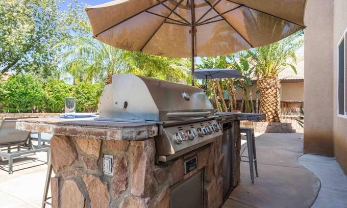 Temecula Casa | Perfect Family Home,Pool, Spa, Arcade!