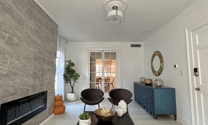 East Haven Apartamento | Perfect for family/corporate, Strategic location, 2mi Yale, 2.8 mi Airport,