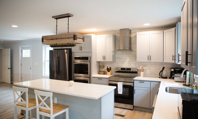 Bartlett Casa | Perfect for Snowmobilers, Close to Attitash, Storyland, and North Conway.
