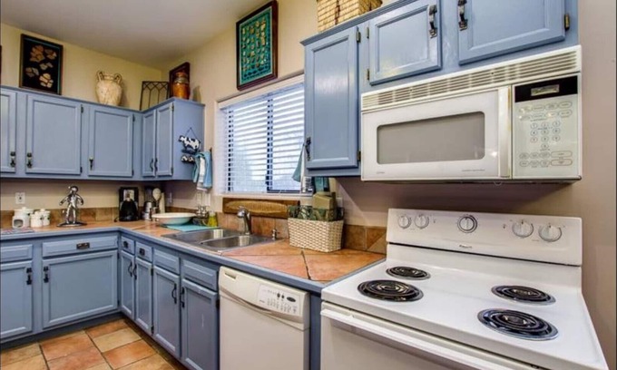Gilbert Casa | Perfect for the seasonal rider coming into town for the riding show season!