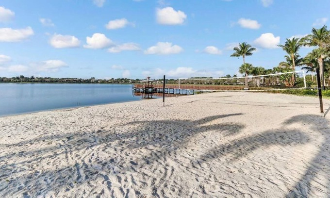 Hunt Club Complejo | Perfect for Group Getaways! 3 Amazing Units, Spa, Golf, On-Site Dining, Tennis