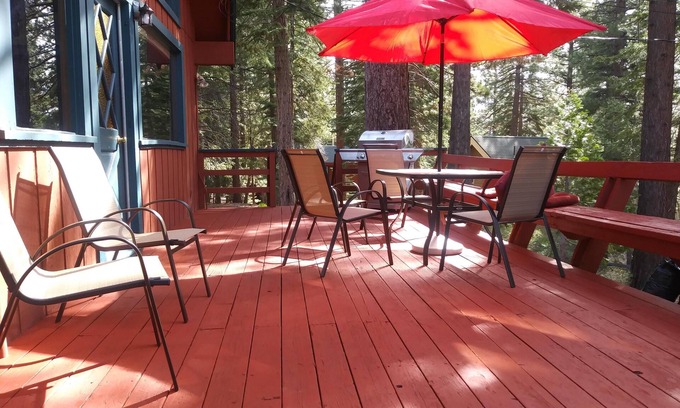 Carnelian Bay Casa | ¡Perfecto para tu próxima escapada! Classic Tahoe Chalet - ¡Cerca de todo!