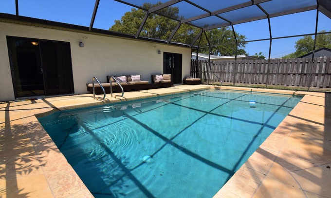 South Gate Ridge Casa | Perfect Getaway 3bd/2bth Private Heated Pool