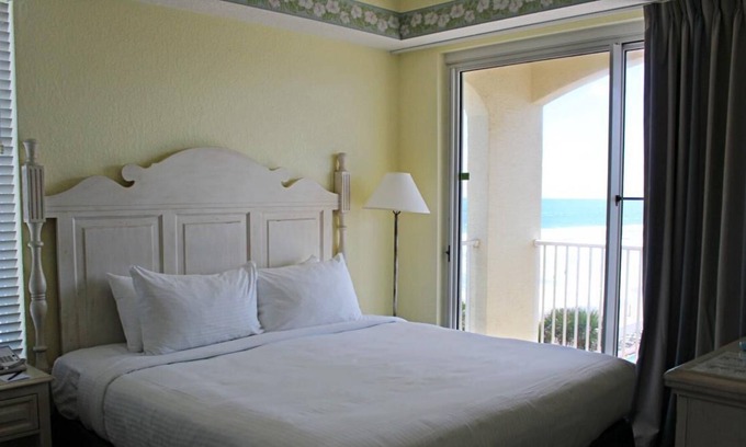 Bostroms Complejo | Perfect Getaway! BBQ and Picnic Facilities, Surfing, Pool, Near Parks