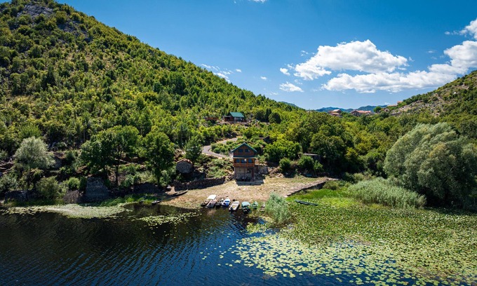 Karuc Casa | Perfect Getaway Home at Skadar Lake