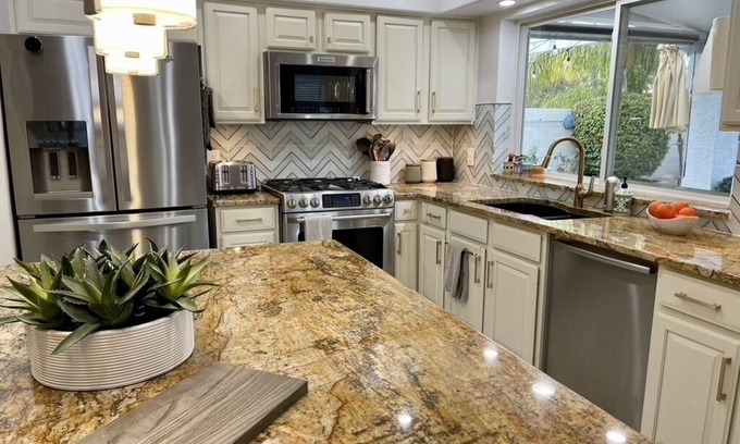 Arabian Views Casa | Perfect Getaway, Prime Location