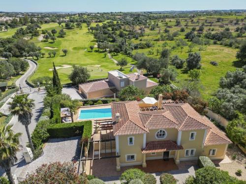 Estombar Villa | Perfect Golf & Beach Villa for 8 people