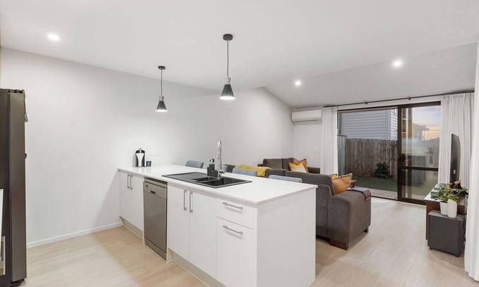 Pakuranga Casa | Perfect Holiday Home Or Short term rental in East Auckland