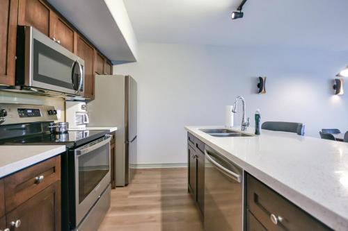 Oro-Medonte Apartamento | Perfect Jacuzzi Suite at Highland