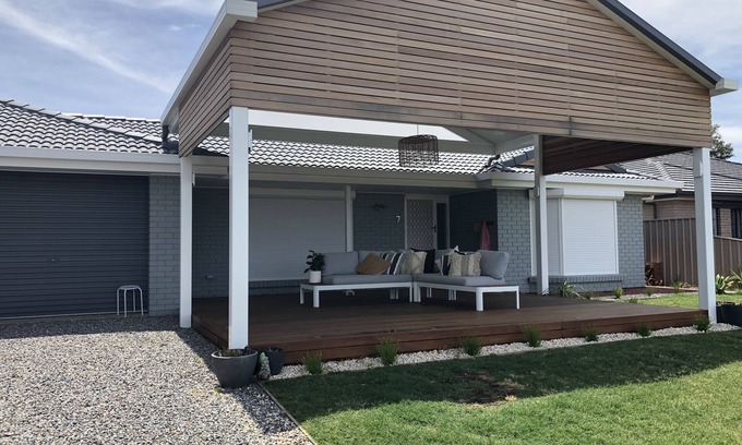 Normanville Casa | Ubicación perfecta para unas vacaciones de verano o un descanso acogedor junto al fuego en invierno.