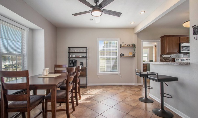 Northeast South Bend Casa | Corta caminata a Campus y Eddy St. ¡Los comunes!