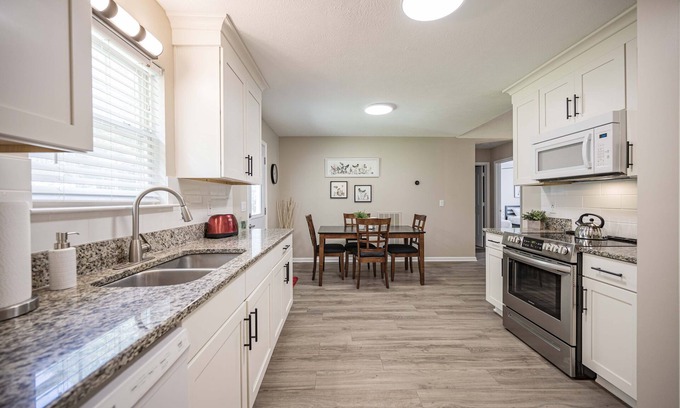 Murfreesboro Casa | PERFECT LOCATION! Short Term Temporary Housing