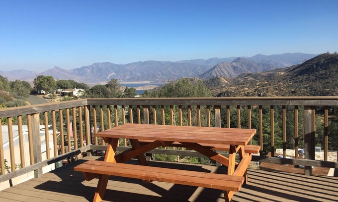 Wofford Heights Casa | ¡Escapada perfecta a la montaña con vistas panorámicas!