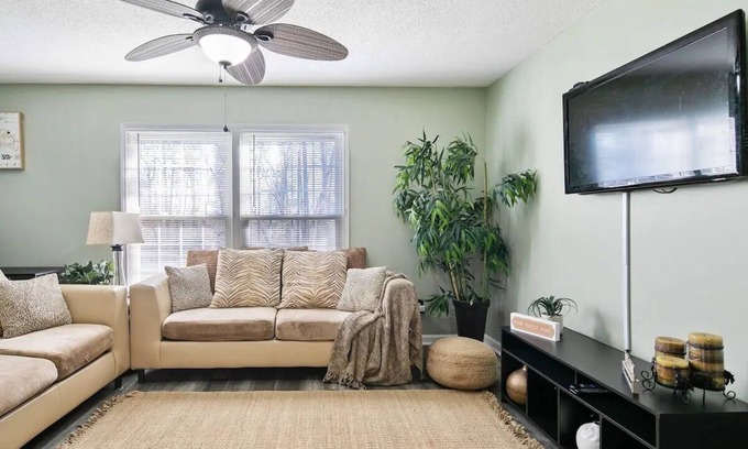 Fayetteville Casa | Perfect North Fayetteville Private Getaway!
