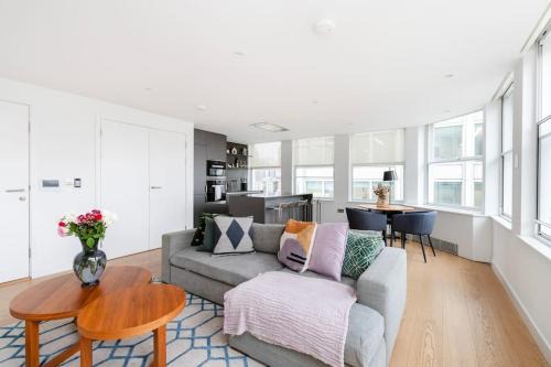St James Apartamento | Perfect One Bed in Green Park Station