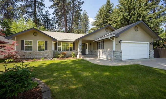 Post Falls Casa | Cedar Falls Retreat - Quiet Neighborhood with Beach Access