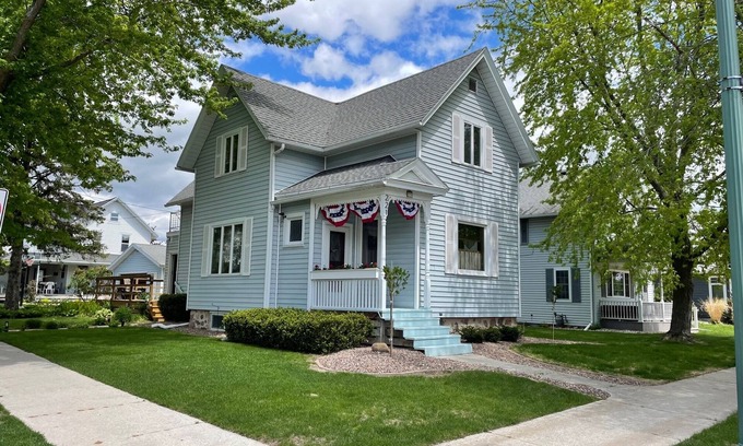 Elkhart Lake Casa | Perfect Rating DT Home! Walk to Beach, Eats and More! 5 Min. to Road America!