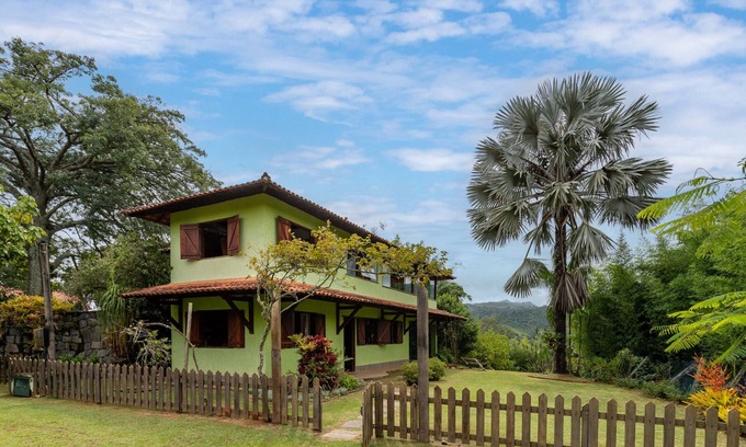 Miguel Pereira Chalet De Esquí | Refugio perfecto en Miguel Pereira | AND61
