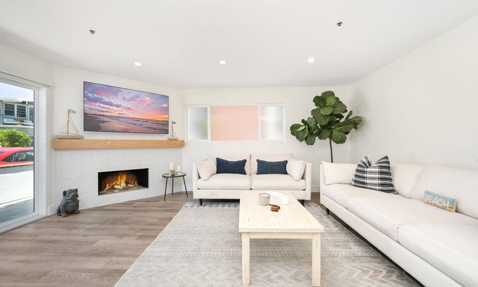 Balboa Island Casa | Perfect Renovated and Modern Duplex on Balboa Island