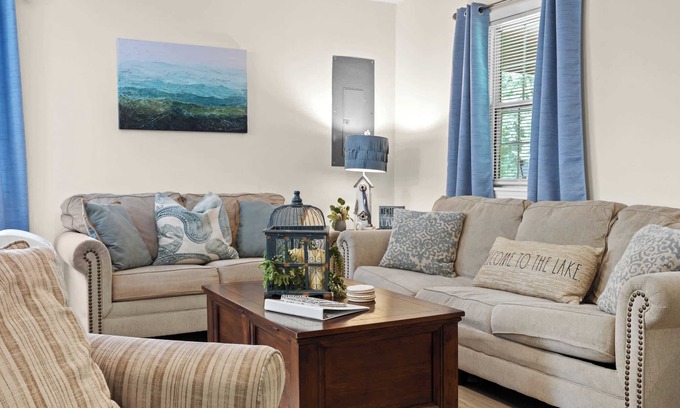 Falls of Rough Casa | Perfect Rough River Lake Stay! Fam & Pet Friendly!