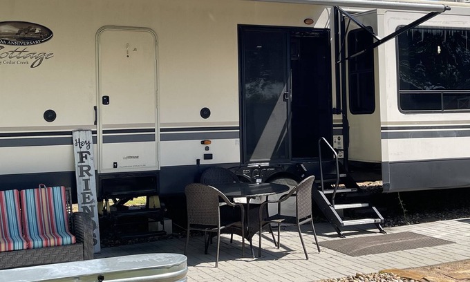 Shiner Casa | Perfect Shiner Location