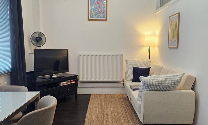 Weavers Apartamento | PERFECTO SHOREDITCH APARTAMENTO - LUMINOSO, AIRY, AC, WIFI, LAVADORA / SECADORA, CENTRALHEAT