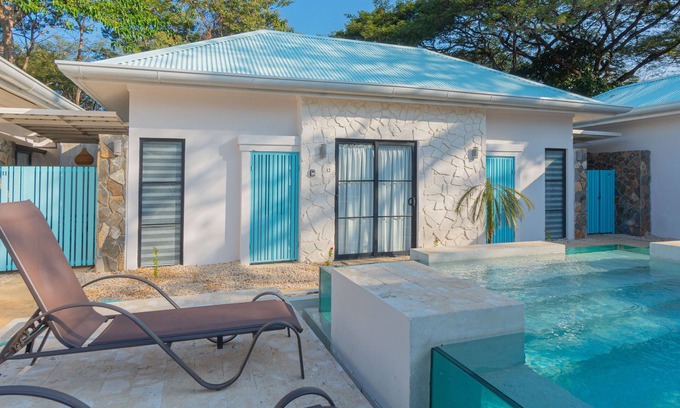 Playa Avellanas Villa | Perfect Studio Kitchen Beautiful Pool Close to beach Avellanas AC PetFriendly