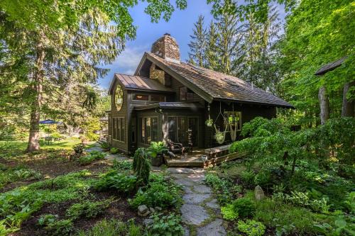 Stratton Mountain Chalet De Esquí | Perfect Two Family Home - Up to 14 Guests - Walk to Gondola!