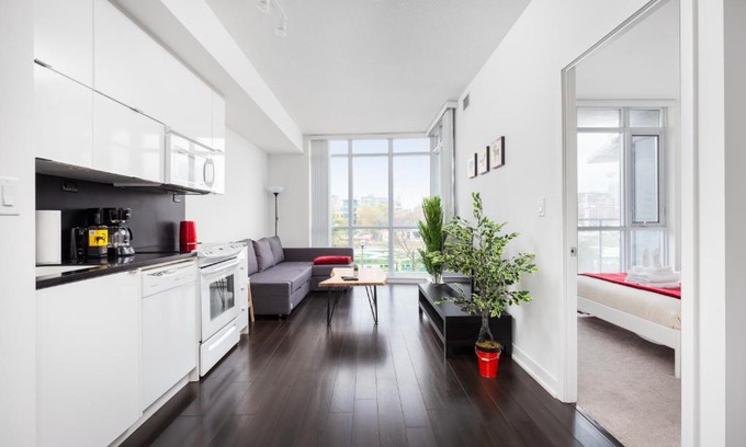Downtown Toronto Apartamento | Perfectly Downtown with FREE PARKING