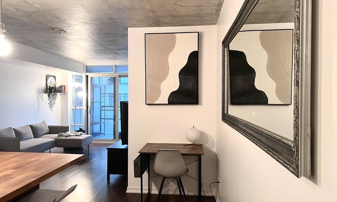 Liberty Village Condominio | Perfectly Located 2 Bed 2 Bath
