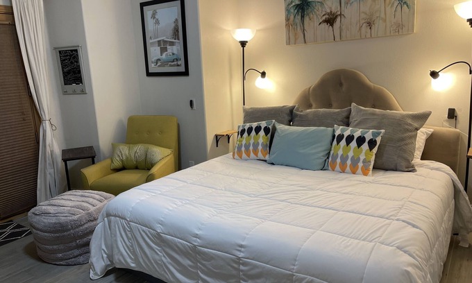 Bermuda Dunes Apartamento | Perfectly Located Fully Remodeled Desert Casita