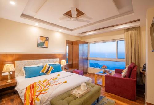 The Mall Road Hotel | Perfectstayz Value Vista 5 min walk to Mall road
