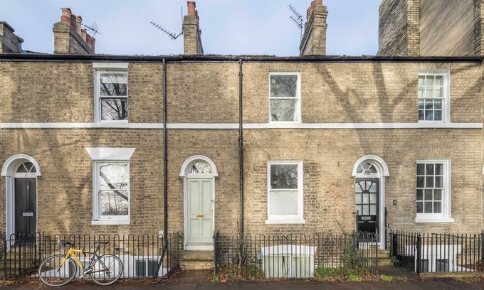 Mill Road Casa | Period townhouse in City Centre with Views