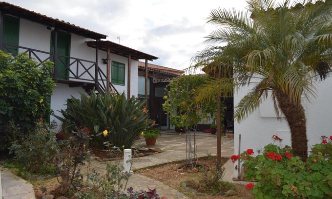 Politiko Villa | Peris Hill Villa